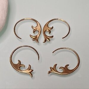 Elegant Gold Hoop Earrings